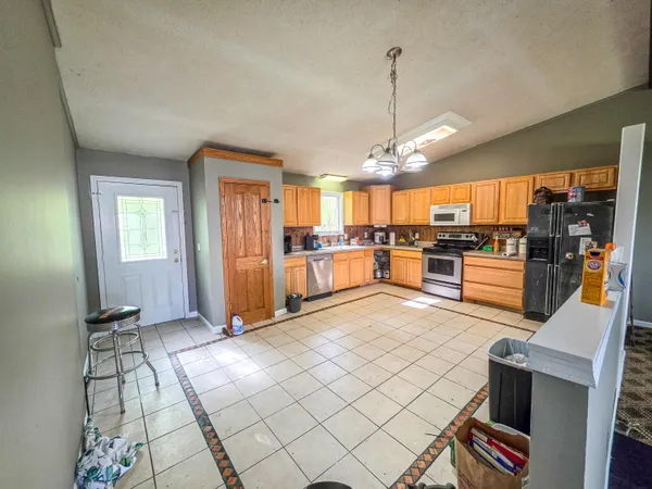 $280,000 | 257 Edgewood Drive, Quincy, MI 49082