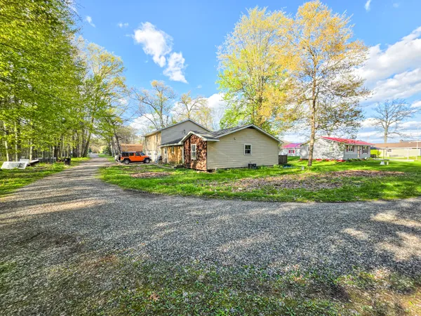 $280,000 | 257 Edgewood Drive, Quincy, MI 49082