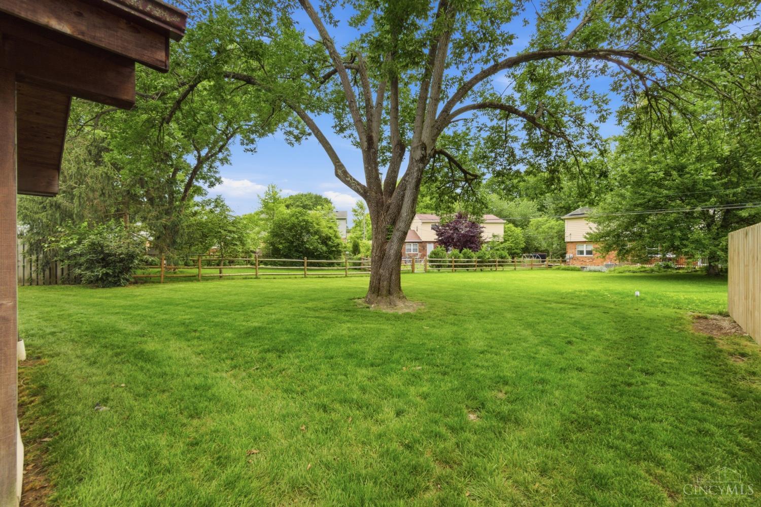 2101 Berrypatch Drive Cincinnati, OH 45244 - Photo 41 of 44