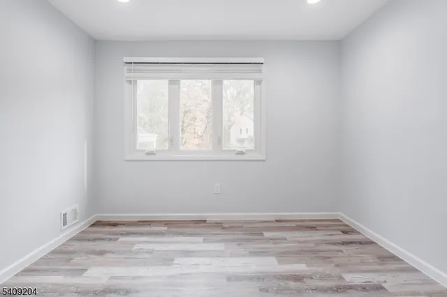 $3,990 | 111 Patriots Road, Morris Plains, NJ 07950