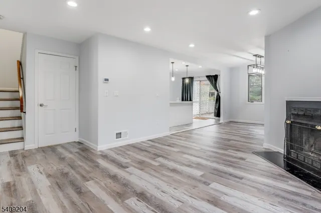 $3,990 | 111 Patriots Road, Morris Plains, NJ 07950