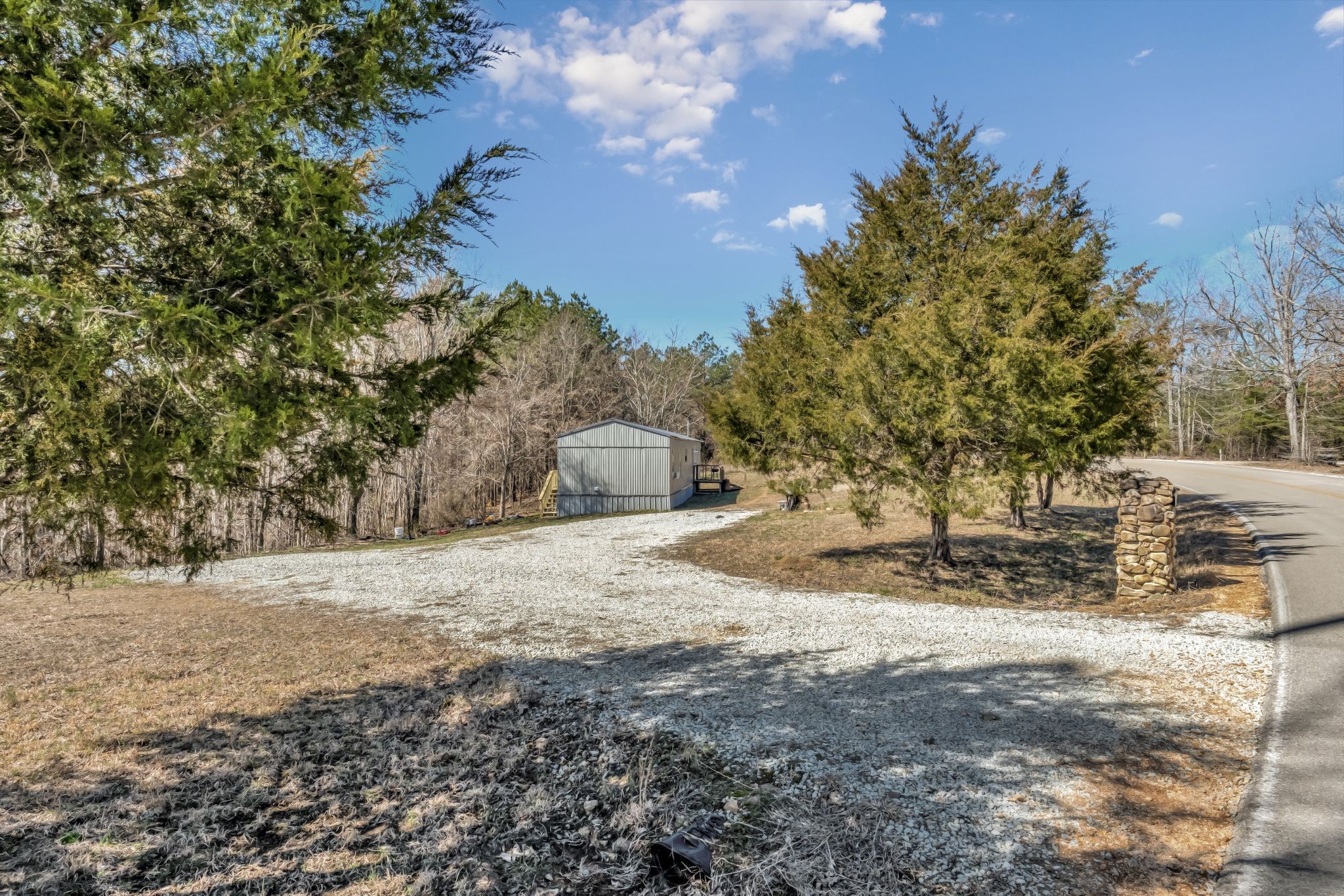 287 Howard Switch Road Hohenwald, TN 38462 - Photo 4 of 20 Gallery Image 4
