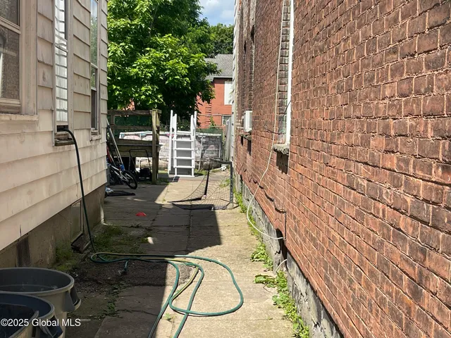 $179,000 | 857 Strong Street, Schenectady, NY 12307