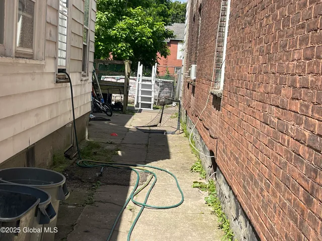 $179,000 | 857 Strong Street, Schenectady, NY 12307