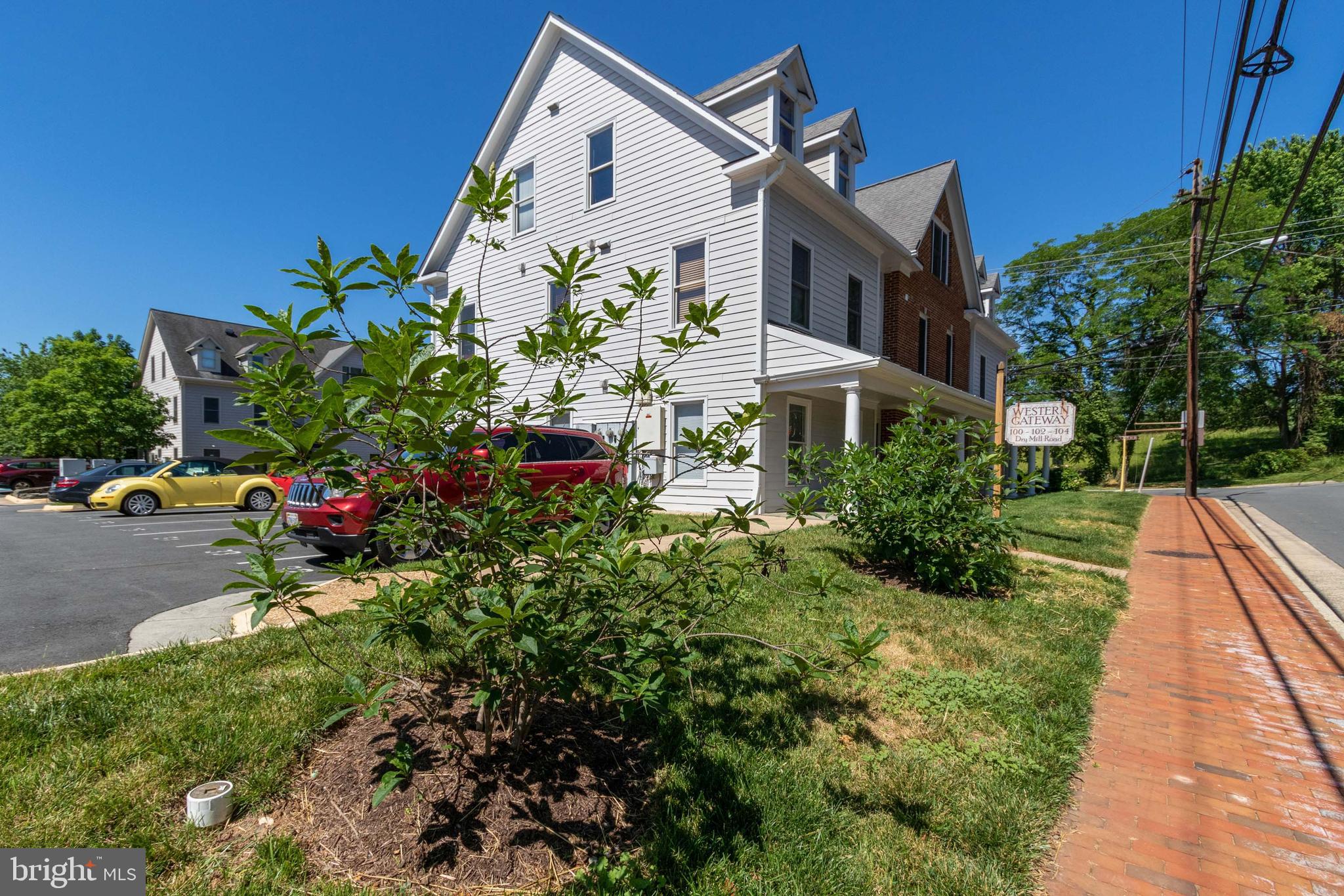 100 Dry Mill Road Southwest, Unit 202 Leesburg, VA 20175 - Photo 16 of 18 Gallery Image 16