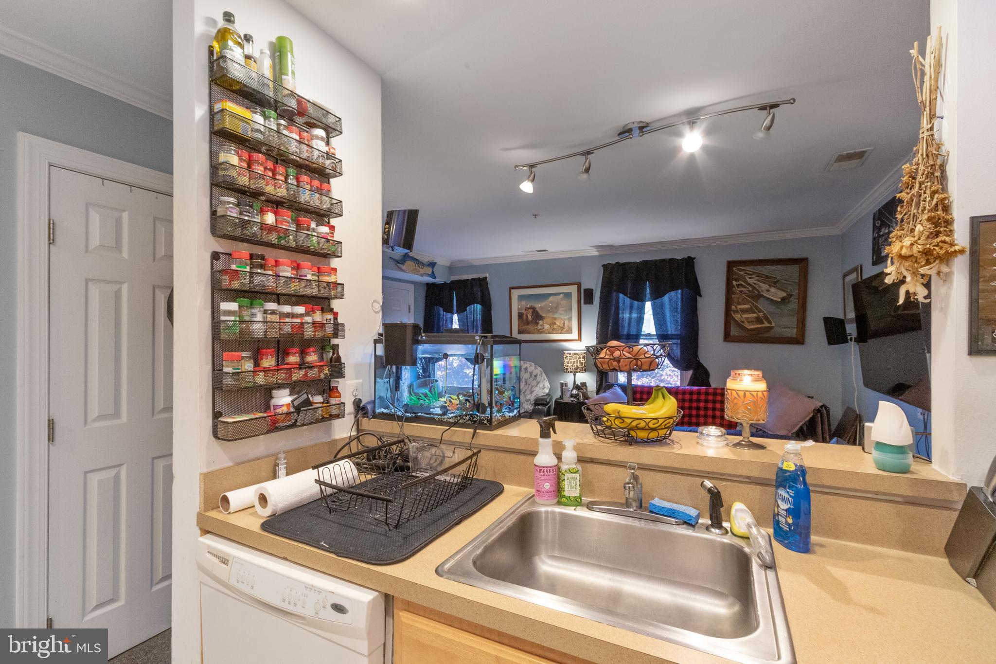 100 Dry Mill Road Southwest, Unit 202 Leesburg, VA 20175 - Photo 8 of 18 Gallery Image 8