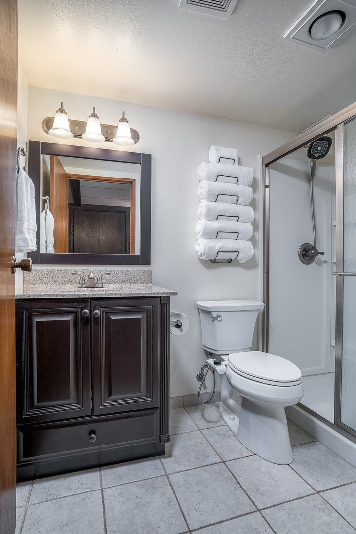 5302 32nd Avenue Moline, IL 61265 - Photo 15 of 30 a bathroom with a toilet and a sink