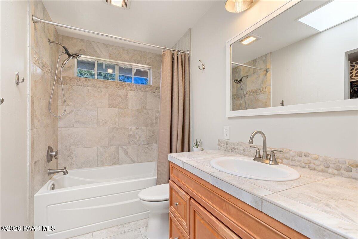 2040 Thumb Butte Road Prescott, AZ 86305 - Photo 19 of 38 Master Suite