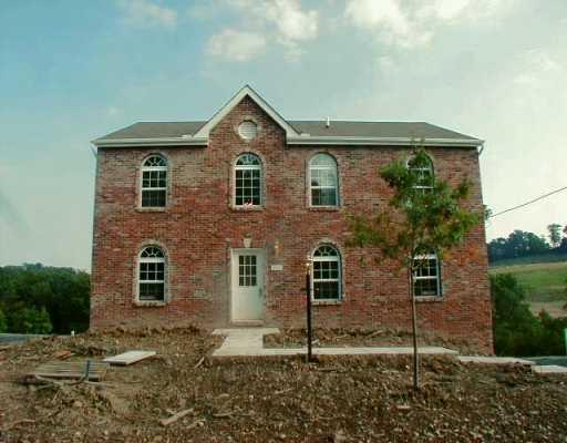 204 Becks Run Road Coraopolis, PA 15108 - Photo 1 of 8 Gallery Image 1