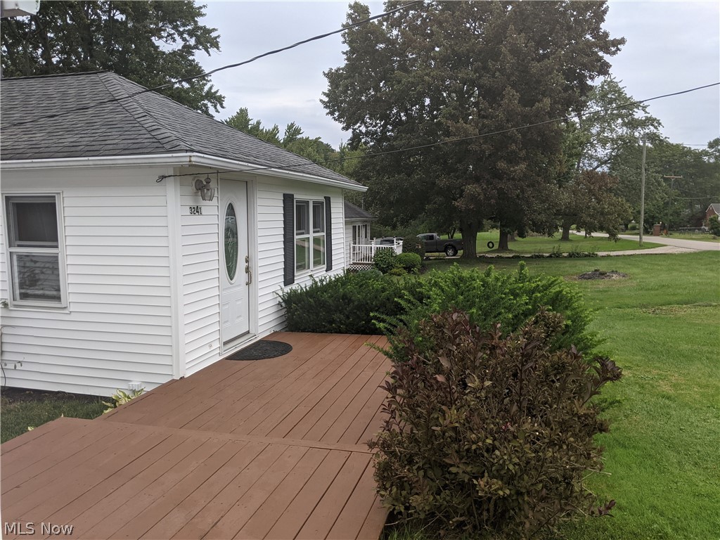 3241 Dickenson Road Ashtabula, OH 44004 - Photo 2 of 19 Gallery Image 2