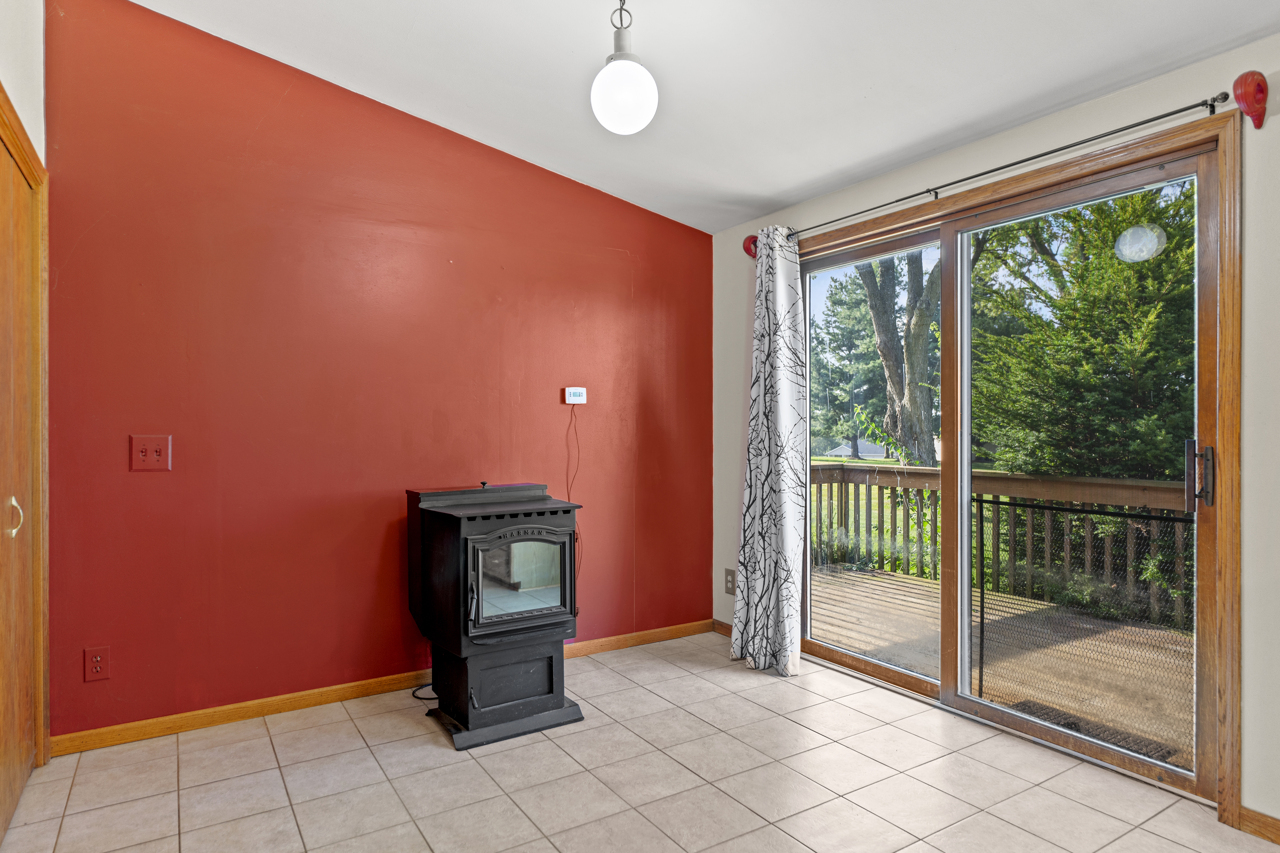 1005 Autumn Court Davis, IL 61019 - Photo 13 of 41