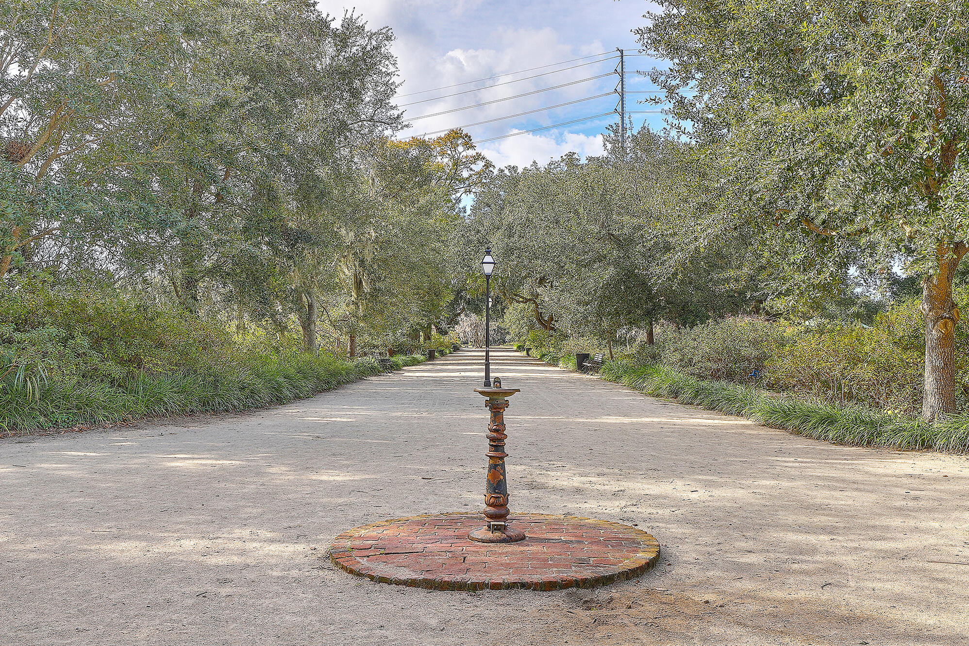 118 Congress Street, Unit F Charleston, SC 29403 - Photo 30 of 38 Nearby Hampton Park