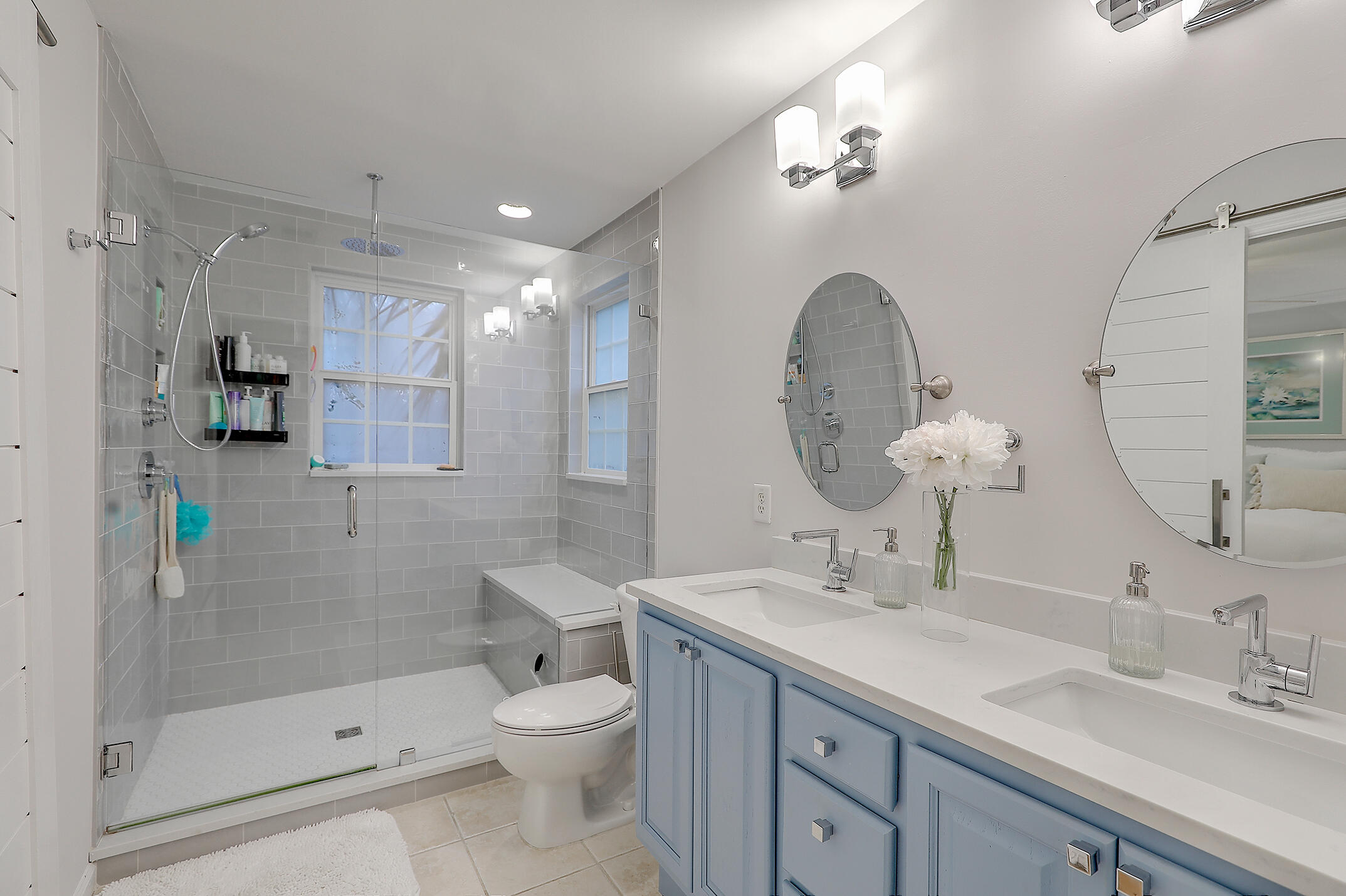 118 Congress Street, Unit F Charleston, SC 29403 - Photo 5 of 38 Fully Renovated Owner's Bath