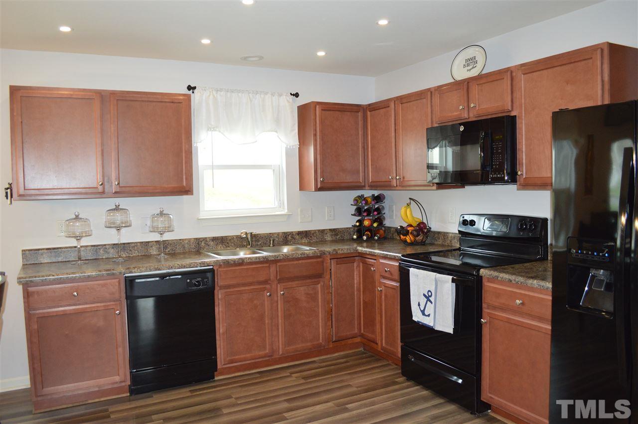 4635 Queen Pierrette Street Raleigh, NC 27610 - Photo 10 of 28 Gallery Image 10