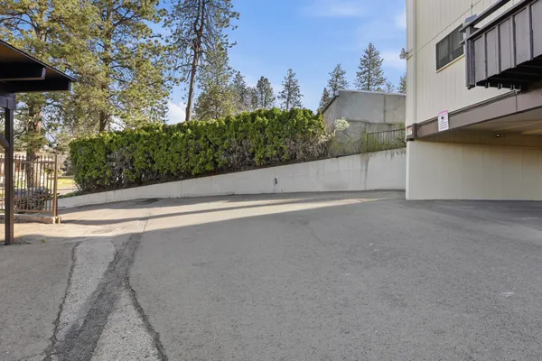 $259,000 | 844 West Cliff Drive, Unit 307, Spokane, WA 99204