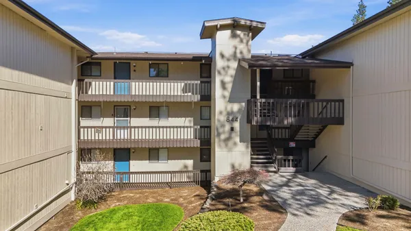 $259,000 | 844 West Cliff Drive, Unit 307, Spokane, WA 99204