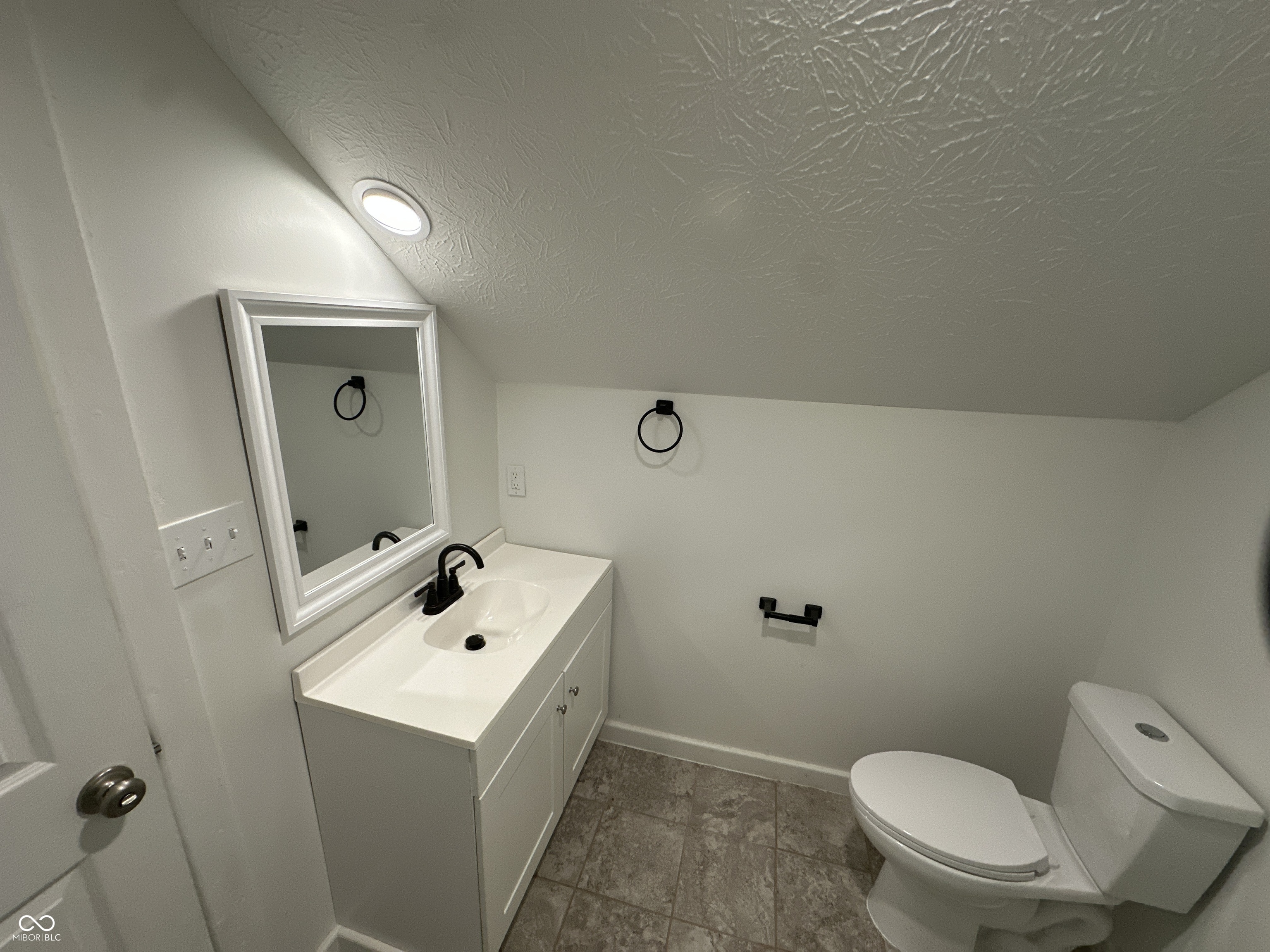 1521 Indiana Avenue Columbus, IN 47201 - Photo 15 of 35