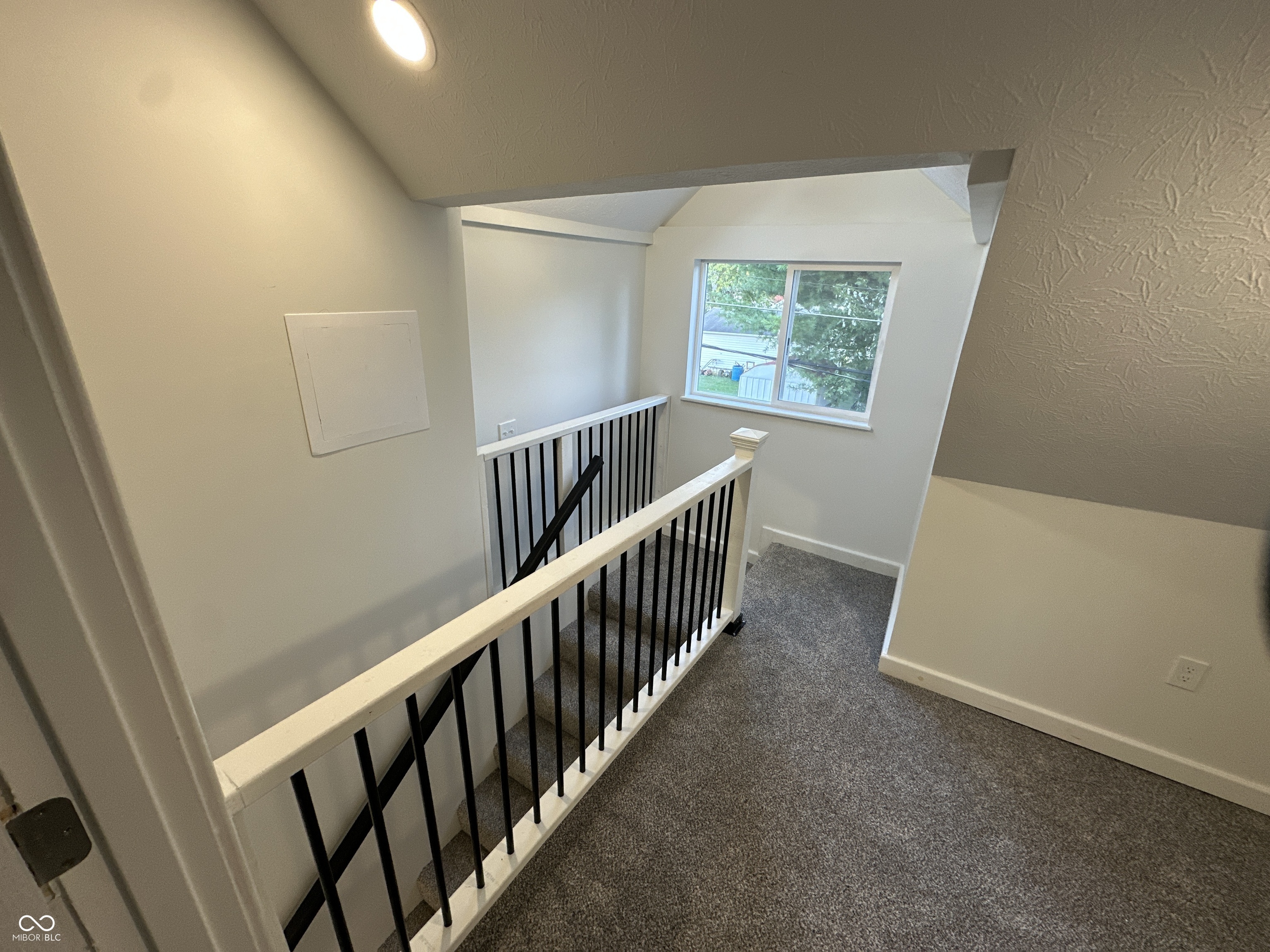 1521 Indiana Avenue Columbus, IN 47201 - Photo 18 of 35