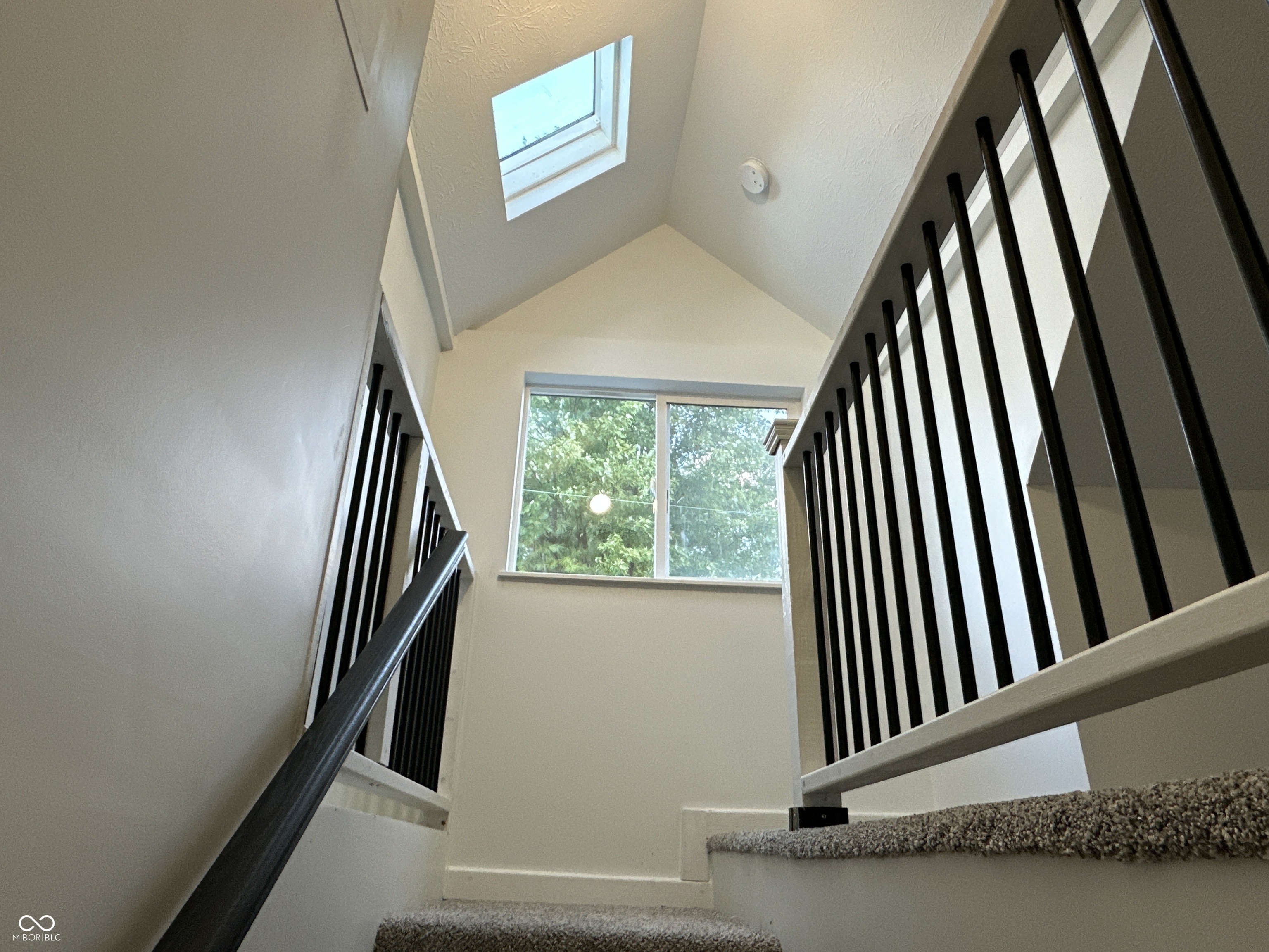 1521 Indiana Avenue Columbus, IN 47201 - Photo 19 of 35