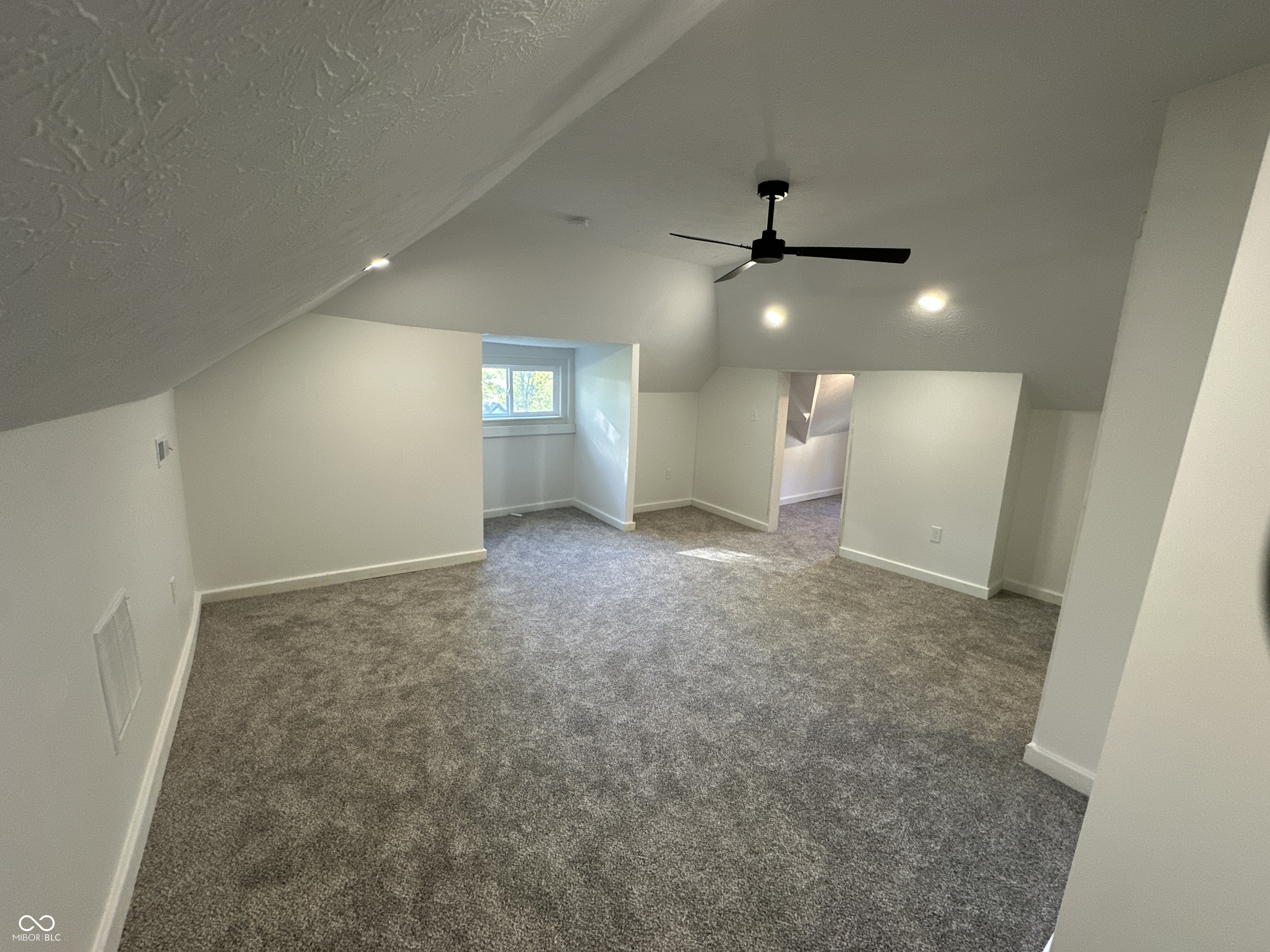 1521 Indiana Avenue Columbus, IN 47201 - Photo 21 of 35