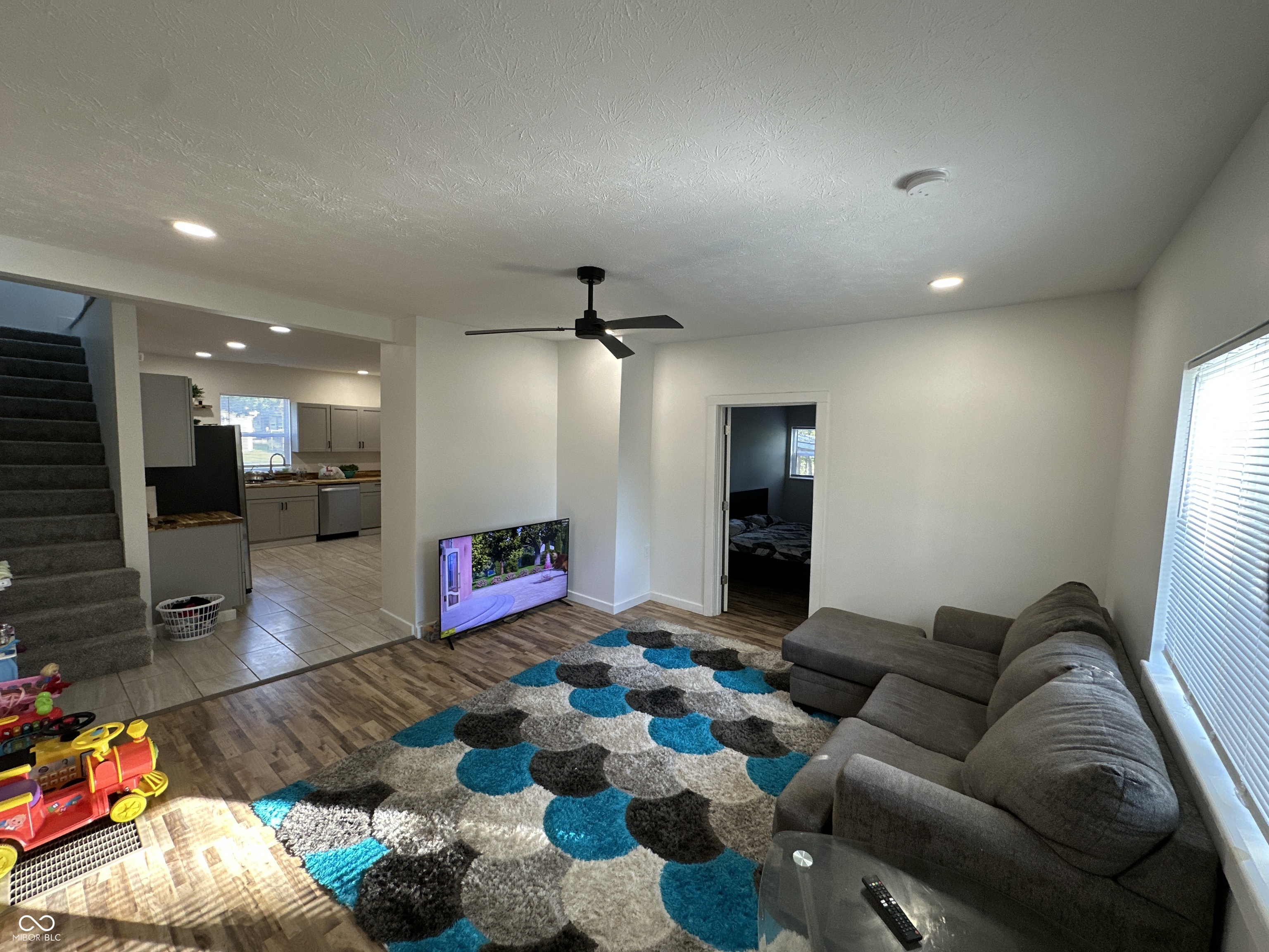 1521 Indiana Avenue Columbus, IN 47201 - Photo 4 of 35