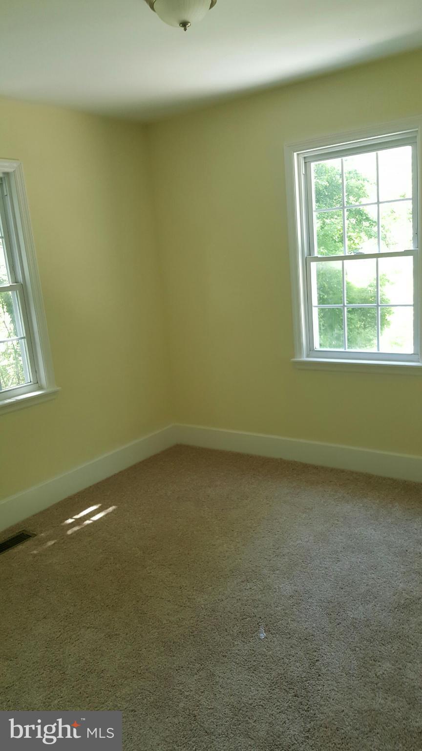 5705 Landover Road Hyattsville, MD 20784 - Photo 4 of 14 Dining Room