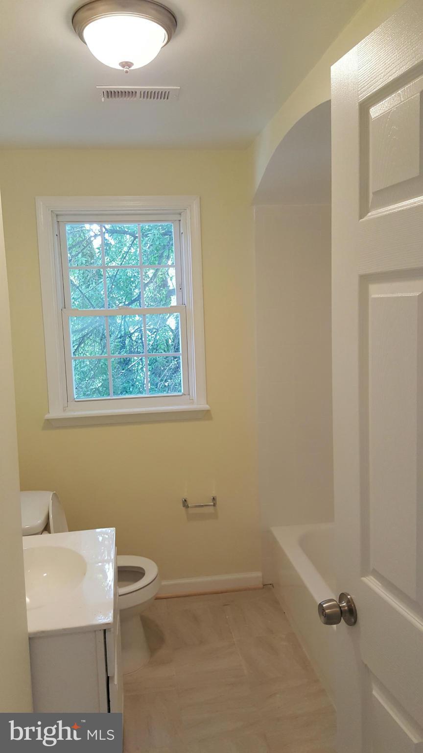 5705 Landover Road Hyattsville, MD 20784 - Photo 9 of 14 Interior (General)