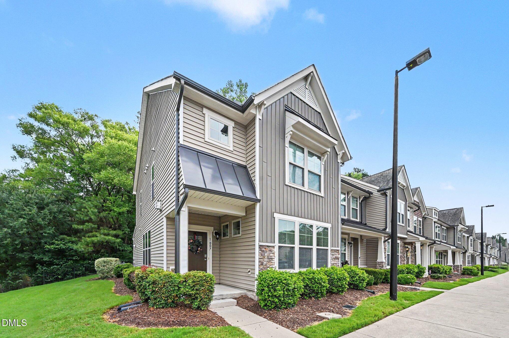 1007 Midtowne Way Durham, NC 27713 - Photo 5 of 32 005_file_8937