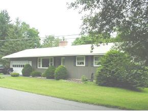 74 College Road Bennington, VT 05257 - Photo 4 of 4
