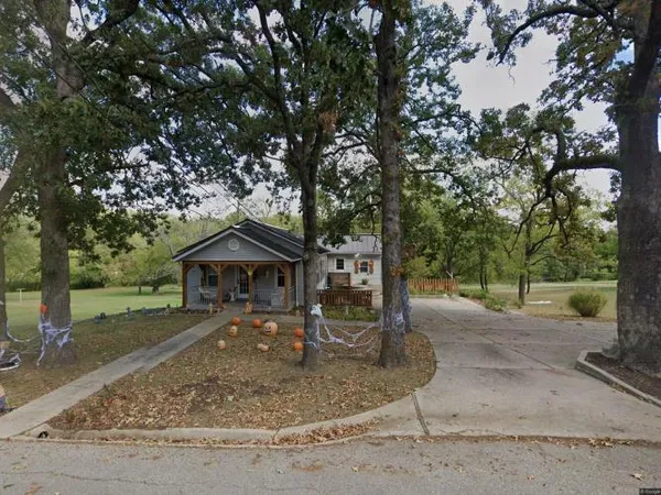 $235,000 | 1806 South Aurora Street, Eldon, MO 65026