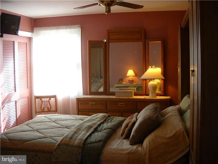 157 Ashbrook Road Cherry Hill, NJ 08034 - Photo 12 of 25