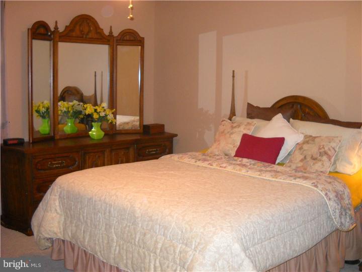 157 Ashbrook Road Cherry Hill, NJ 08034 - Photo 16 of 25