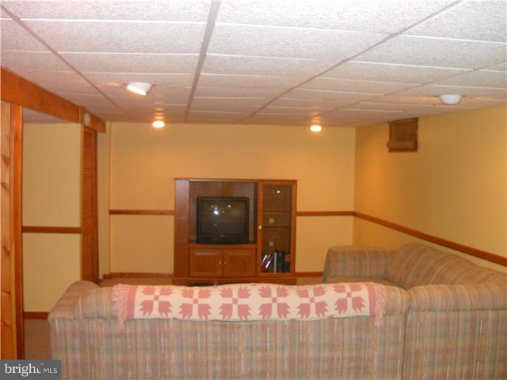 157 Ashbrook Road Cherry Hill, NJ 08034 - Photo 18 of 25