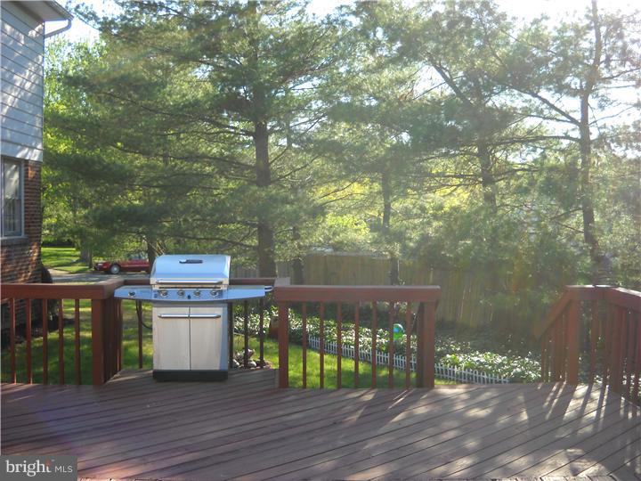 157 Ashbrook Road Cherry Hill, NJ 08034 - Photo 22 of 25
