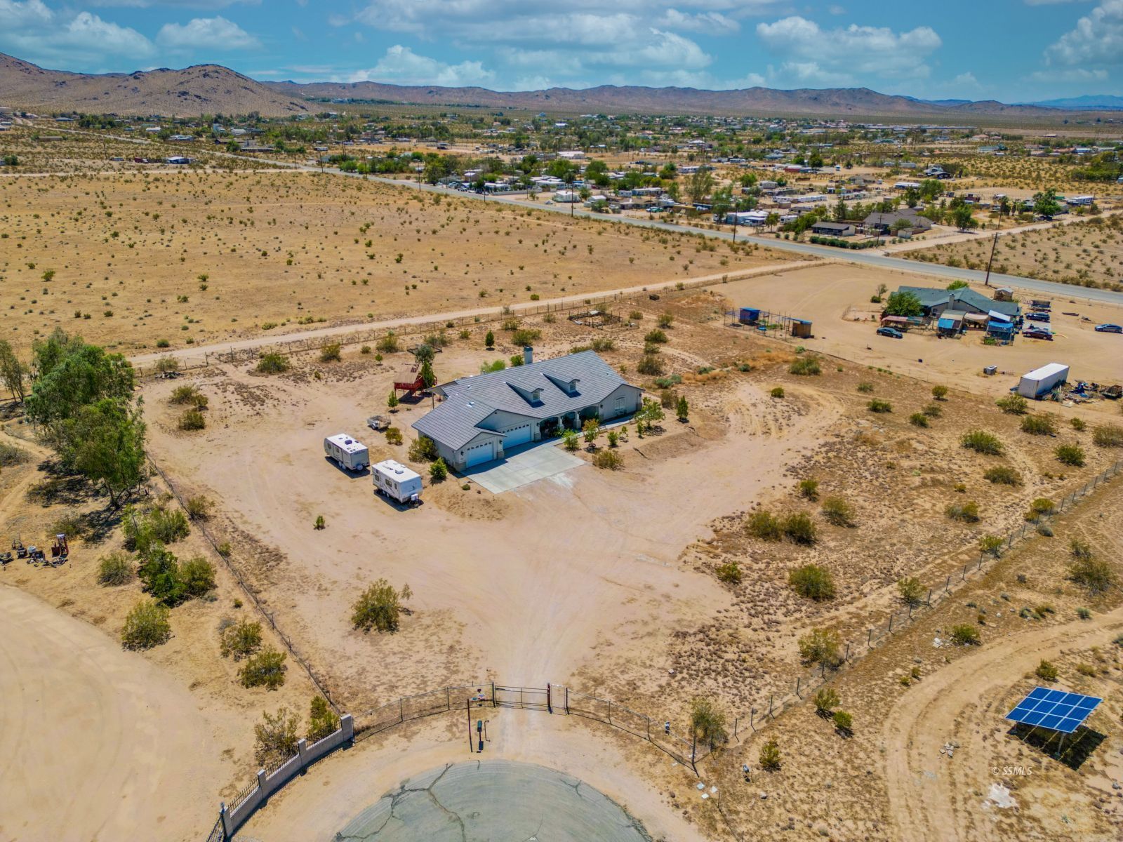 1457 Maturango Street Ridgecrest, CA 93555 - Photo 3 of 50