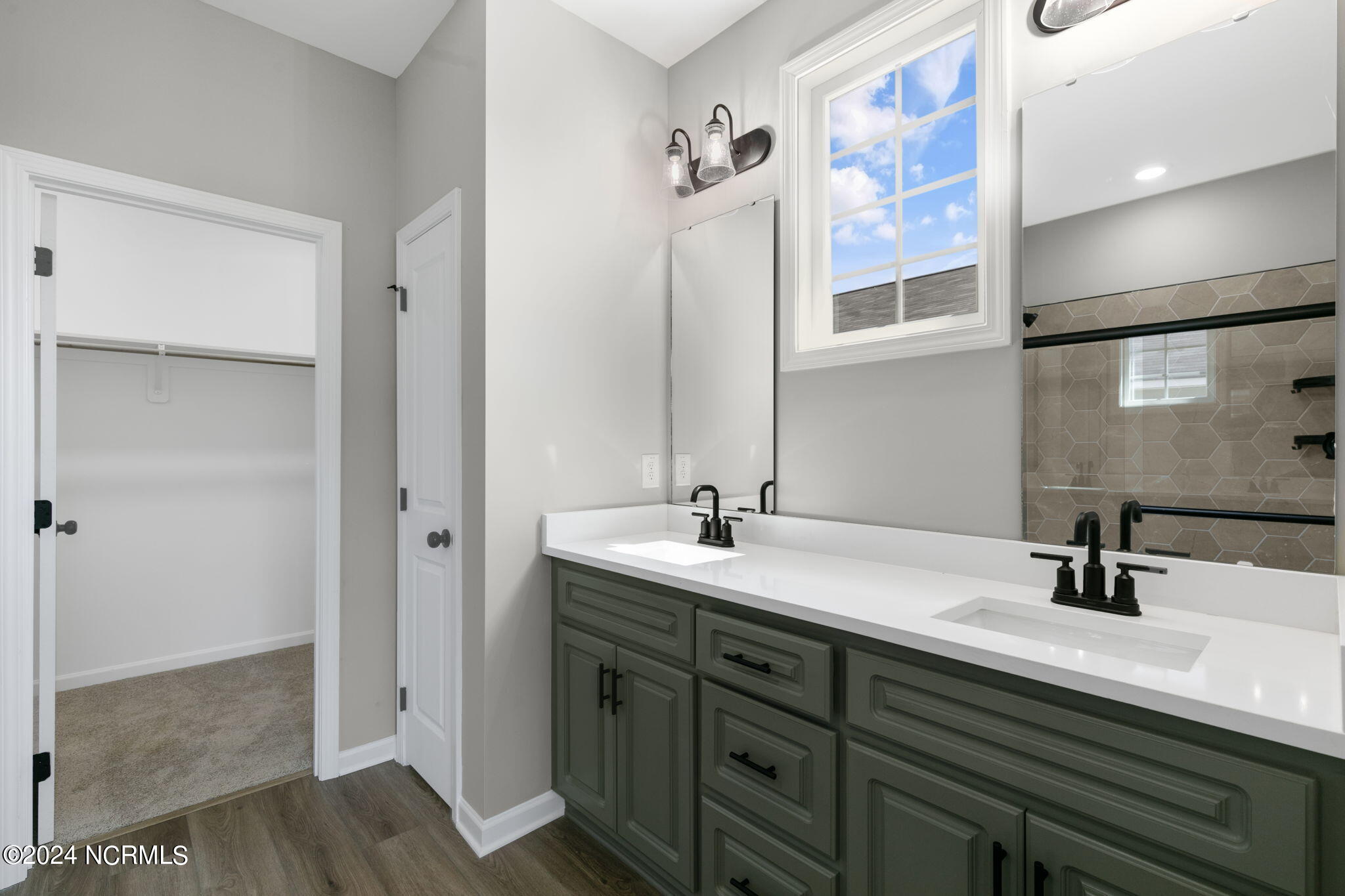 3561 Jetstream Drive Wilson, NC 27896 - Photo 20 of 37 Master Bath