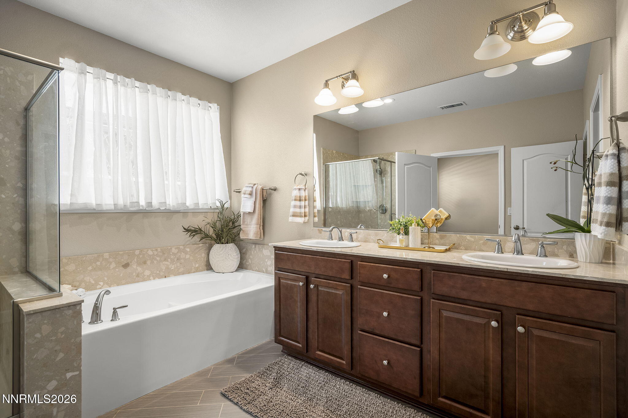 10275 Mott Drive Reno, NV 89521 - Photo 16 of 29 16-web-or-mls-_DSC2931