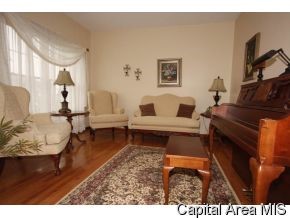 2008 Old Ivy Drive Springfield, IL 62711 - Photo 6 of 12 Gallery Image 6