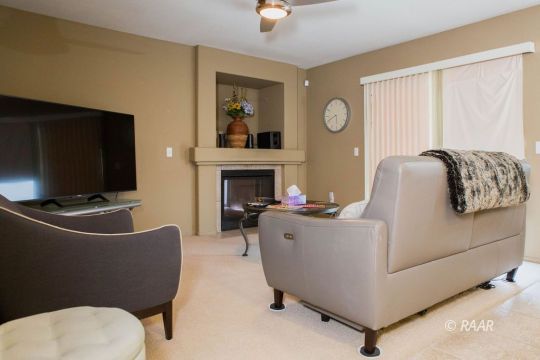 1233 Rebecca Avenue Ridgecrest, CA 93555 - Photo 12 of 34 Gallery Image 12