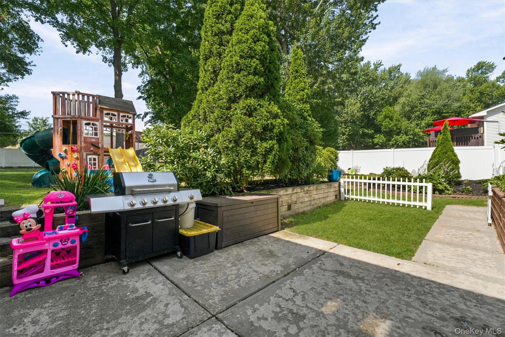 121 Village Common Fishkill, NY 12524 - Photo 36 of 43