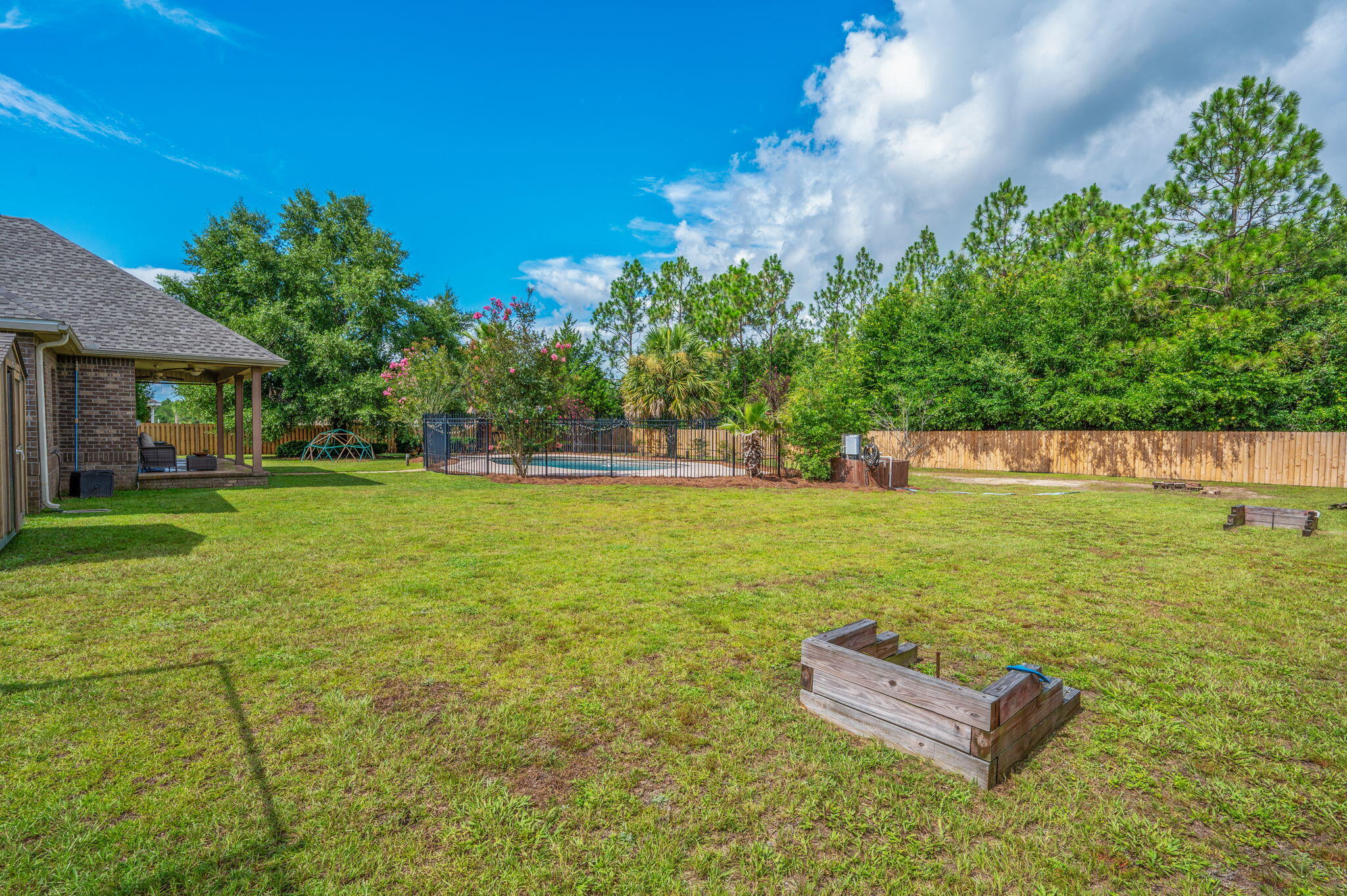 5534 Frontier Drive Crestview, FL 32536 - Photo 28 of 35 Backyard