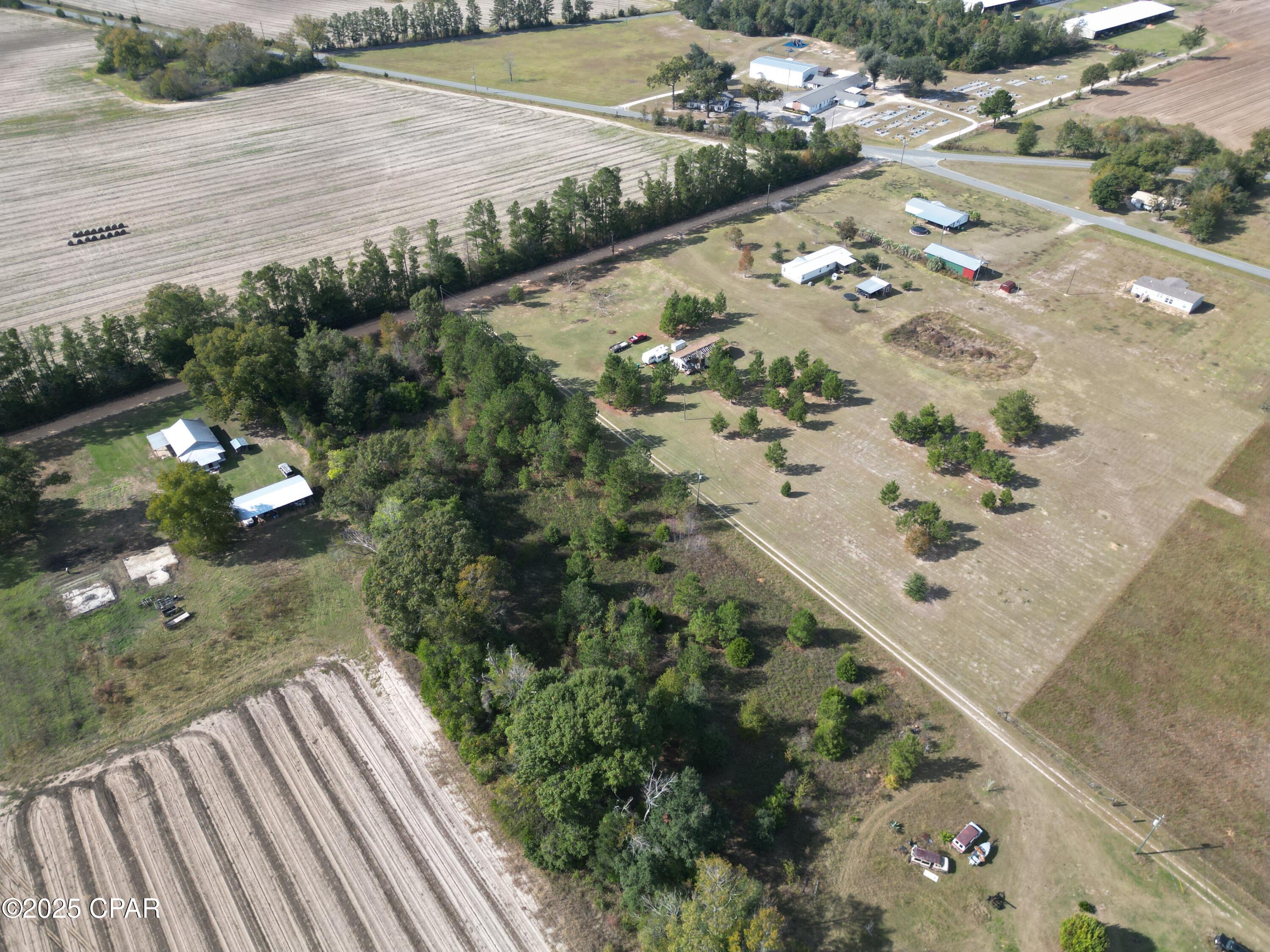 5 Welcome Church Road Grand Ridge, FL 32442 - Photo 3 of 16