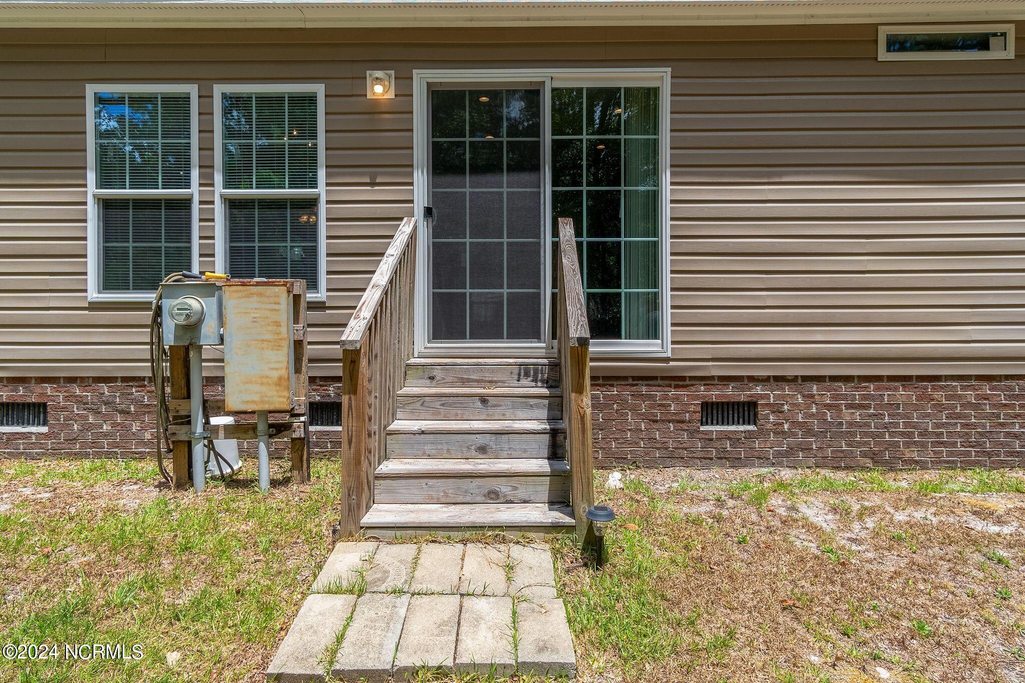 10320 Neuse Road Grantsboro, NC 28529 - Photo 37 of 55 Back