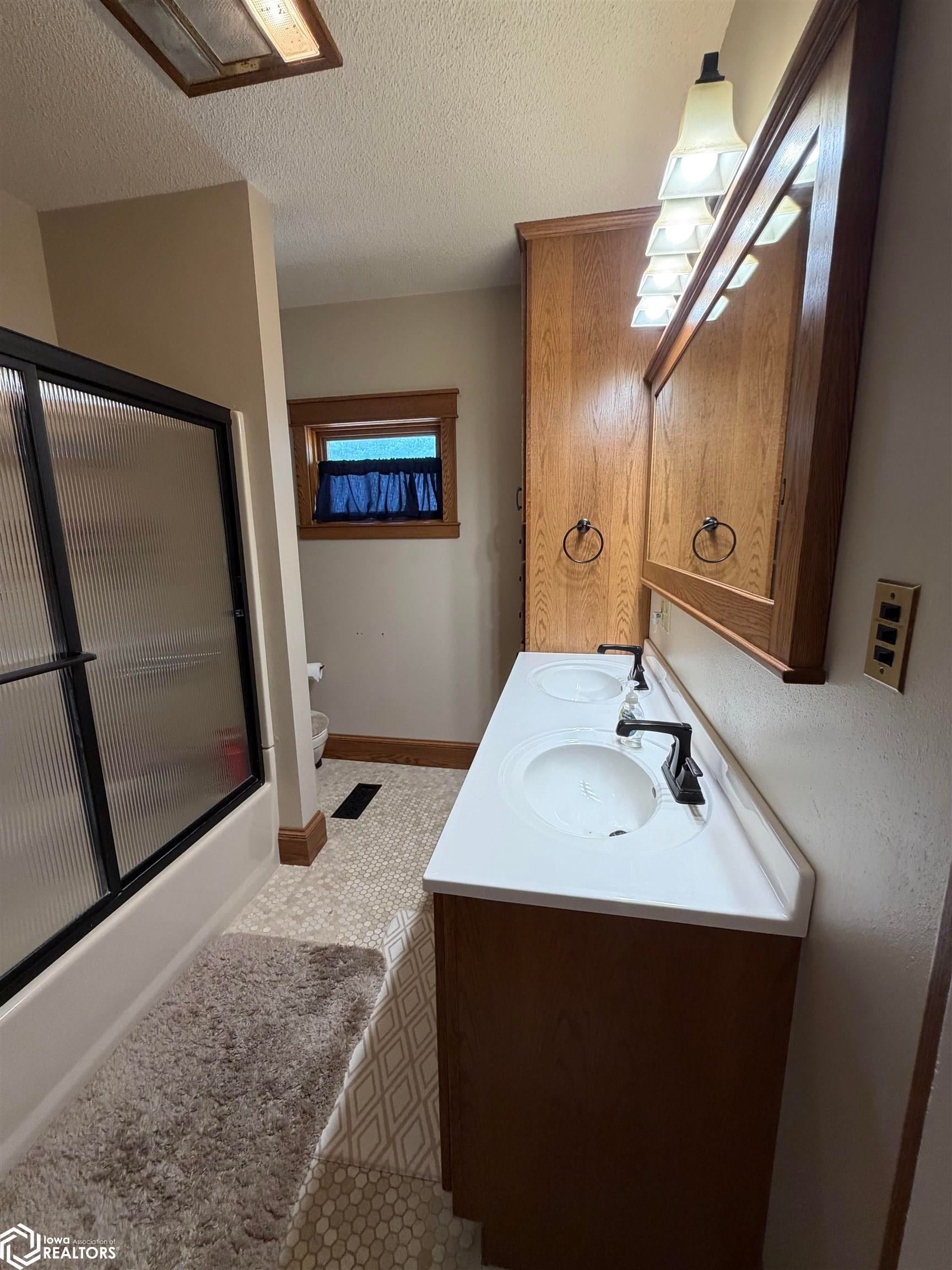 203 Locust Street Rolfe, IA 50581 - Photo 31 of 39 Gallery Image 31