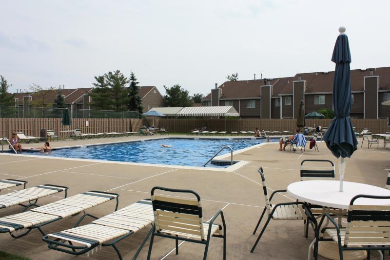147 Castle Ridge Drive East Hanover, NJ 07936 - Photo 14 of 15