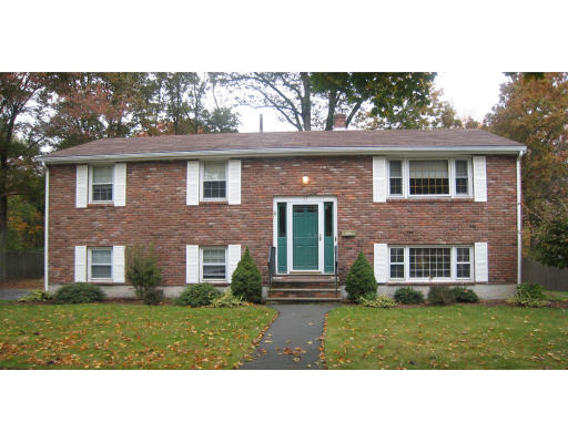 17 Clark Road Peabody, MA 01960 - Photo 1 of 15 Gallery Image 1