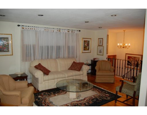 17 Clark Road Peabody, MA 01960 - Photo 3 of 15 Gallery Image 3