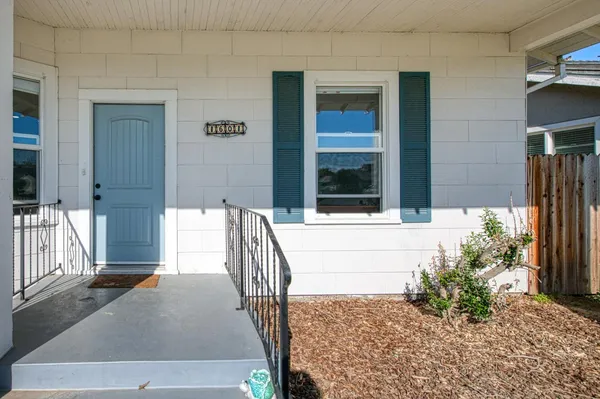 $494,900 | 1601 19th Avenue, Kingsburg, CA 93631