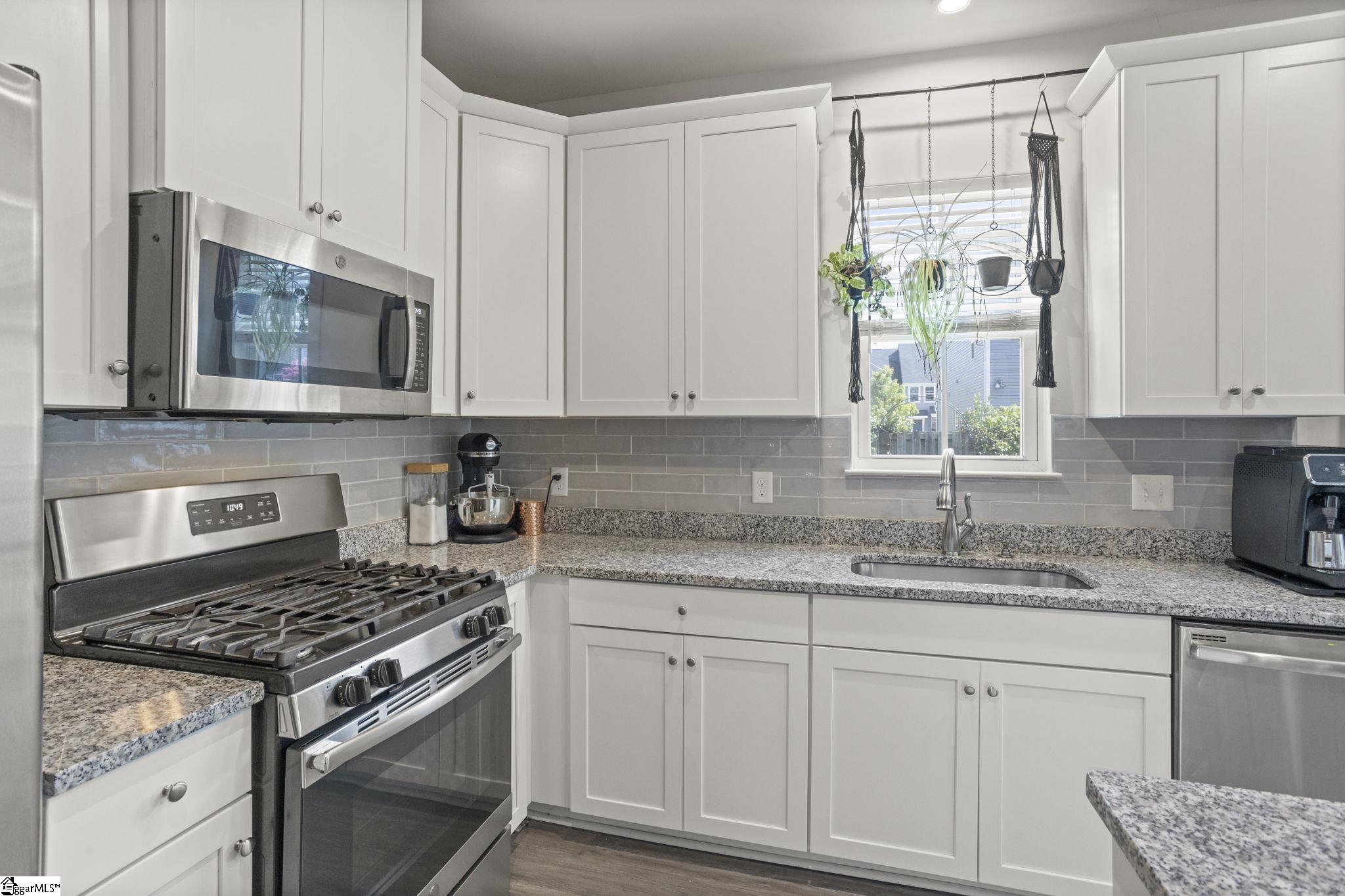 108 Roundtree Drive Simpsonville, SC 29681 - Photo 8 of 27