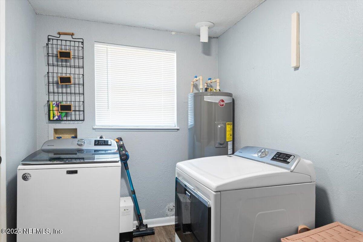45116 Kilpatrick Road Callahan, FL 32011 - Photo 16 of 41 a utility room with dryer and washer